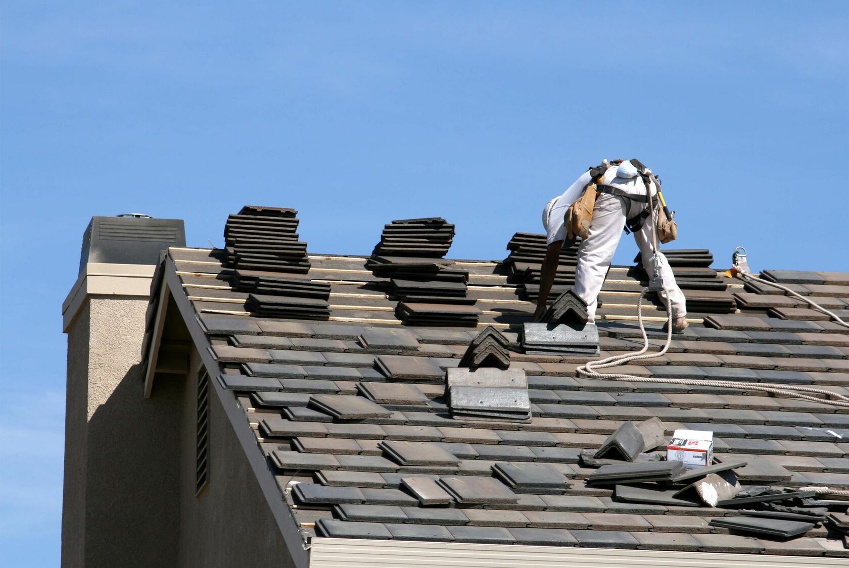 Top Reasons Why Expert Roofing Contractors Are Your Best Choice for Roof Repair