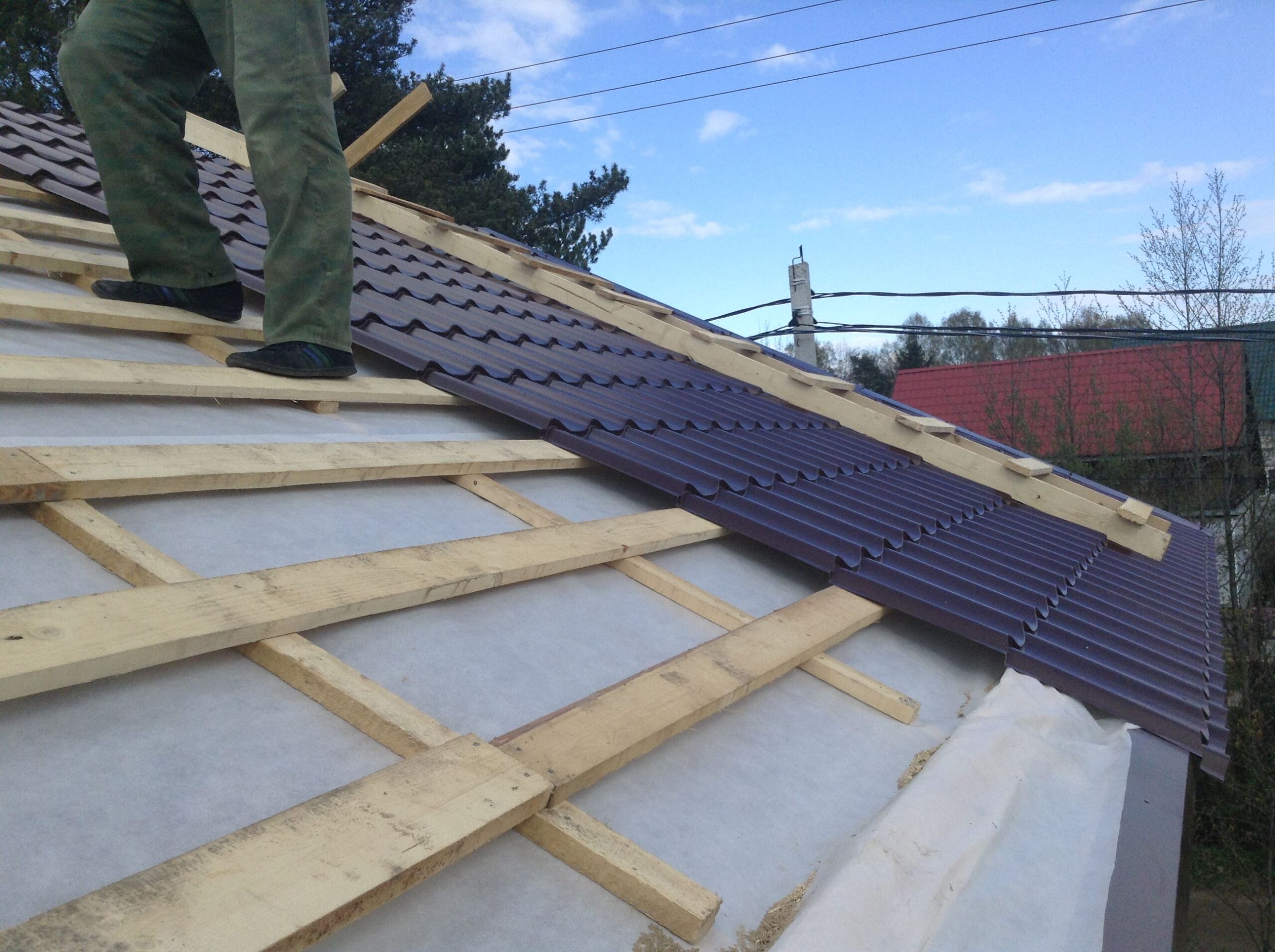 Skilled Roofing & Exteriors Contractors Providing Top-Quality Roof Installations & Repairs